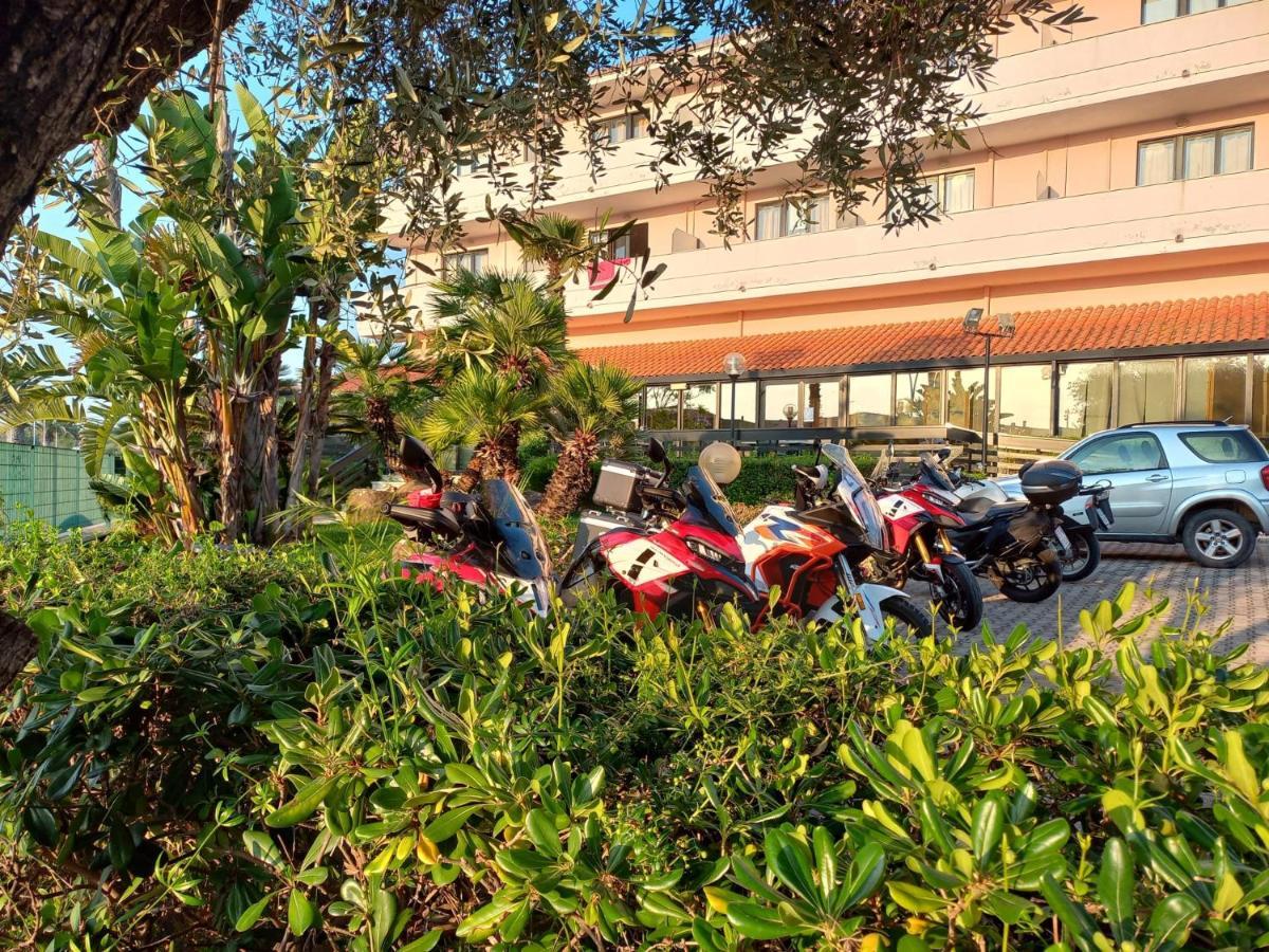 Green Sporting Club Hotel Alghero Exterior photo